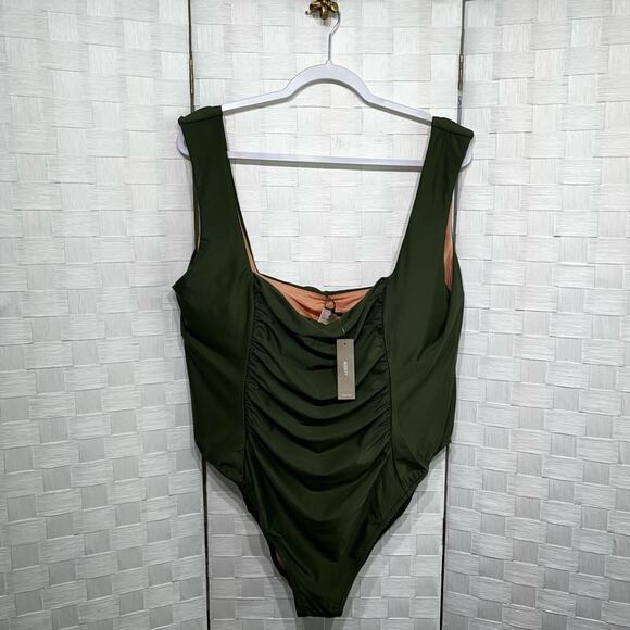 J. Crew Women’s Ruched Square Neck One Piece Swimsuit Safari Green Plus Size 24 - Picture 2 of 15